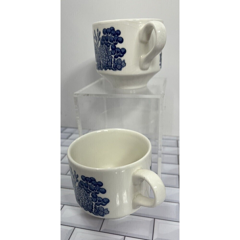 Blue Willow Churchill England Tea Cups Coffee Cups Set Of 2 Vintage Cottage - Picture 2 of 16